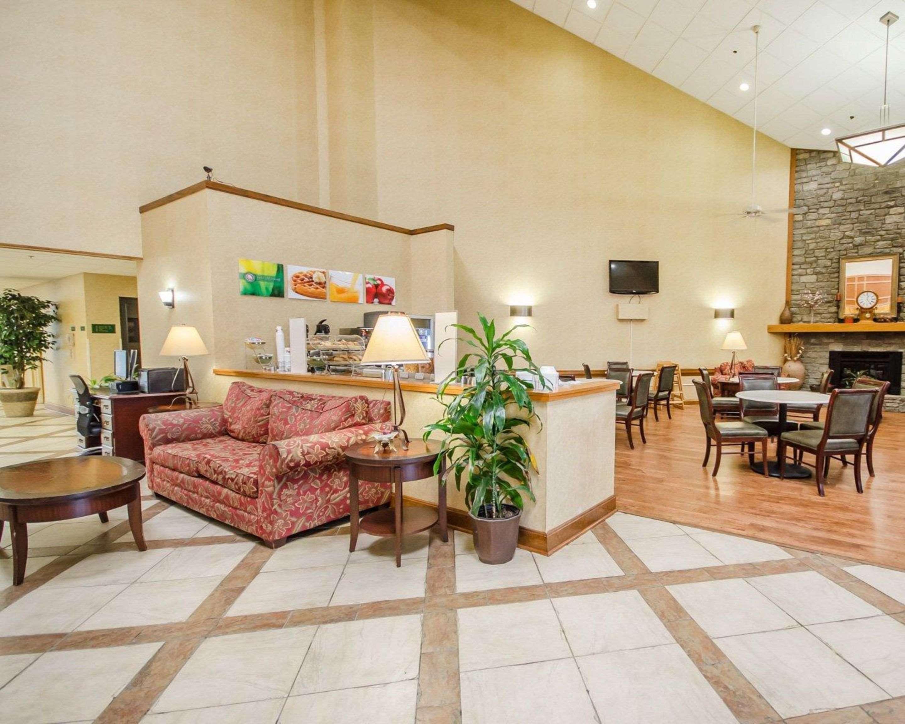 Clarion Pointe Louisville East Eksteriør bilde