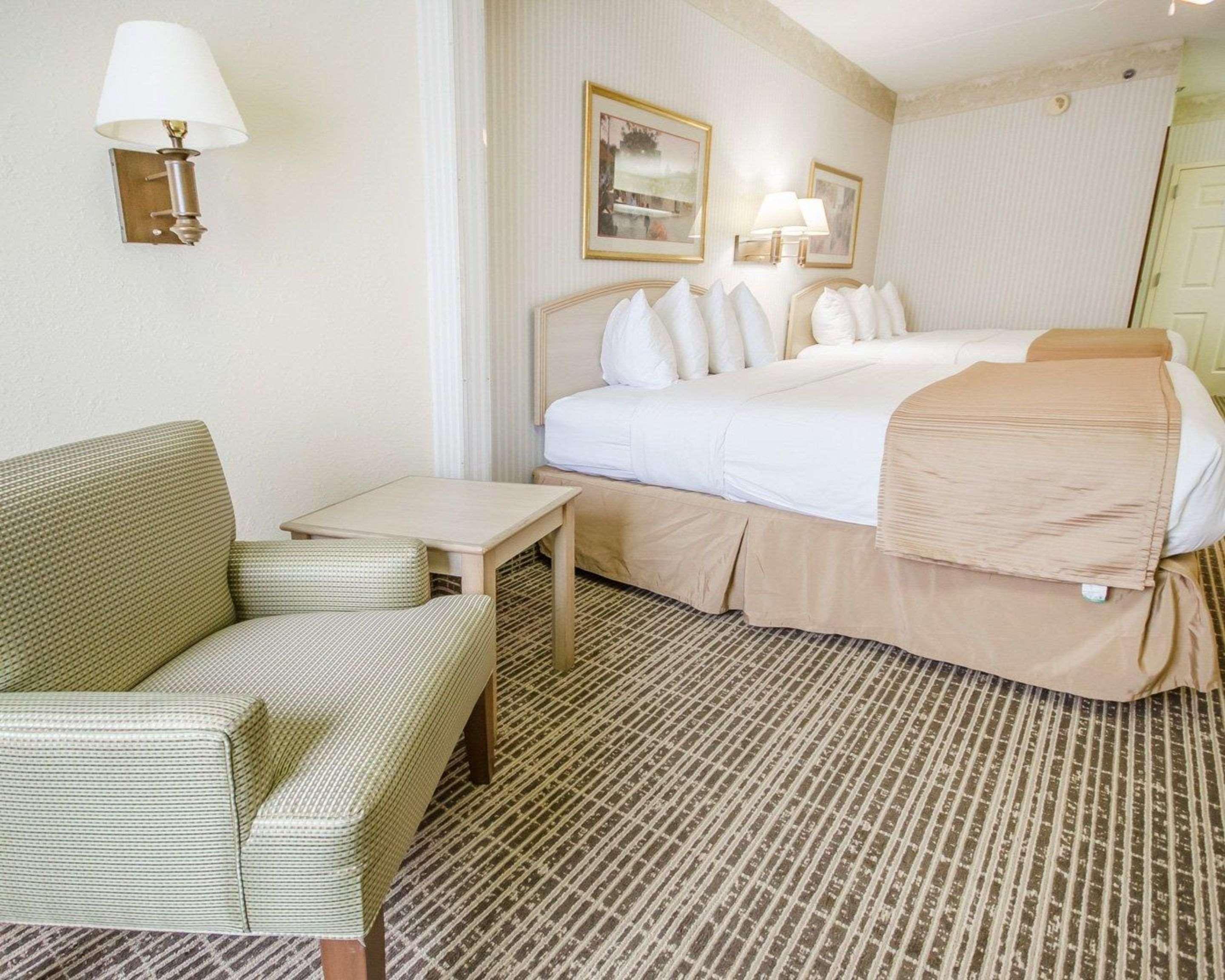 Clarion Pointe Louisville East Eksteriør bilde